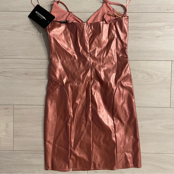 Pretty Little Thing Metallic Body-con Dress - Picture 7 of 8